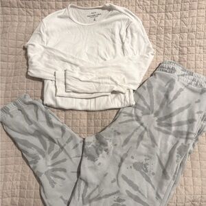 Cozy Abercrombie shirt and sweats